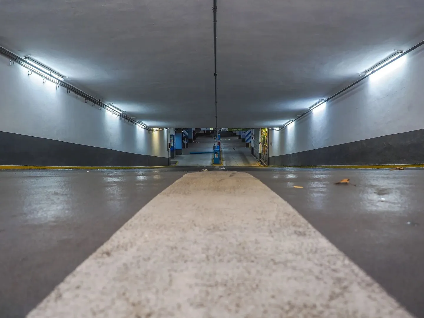Sanierte Tiefgarage mit Oberflächenschutz